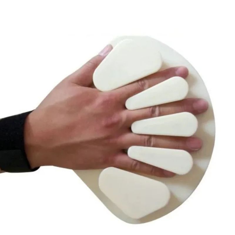 Portable finger exercise board