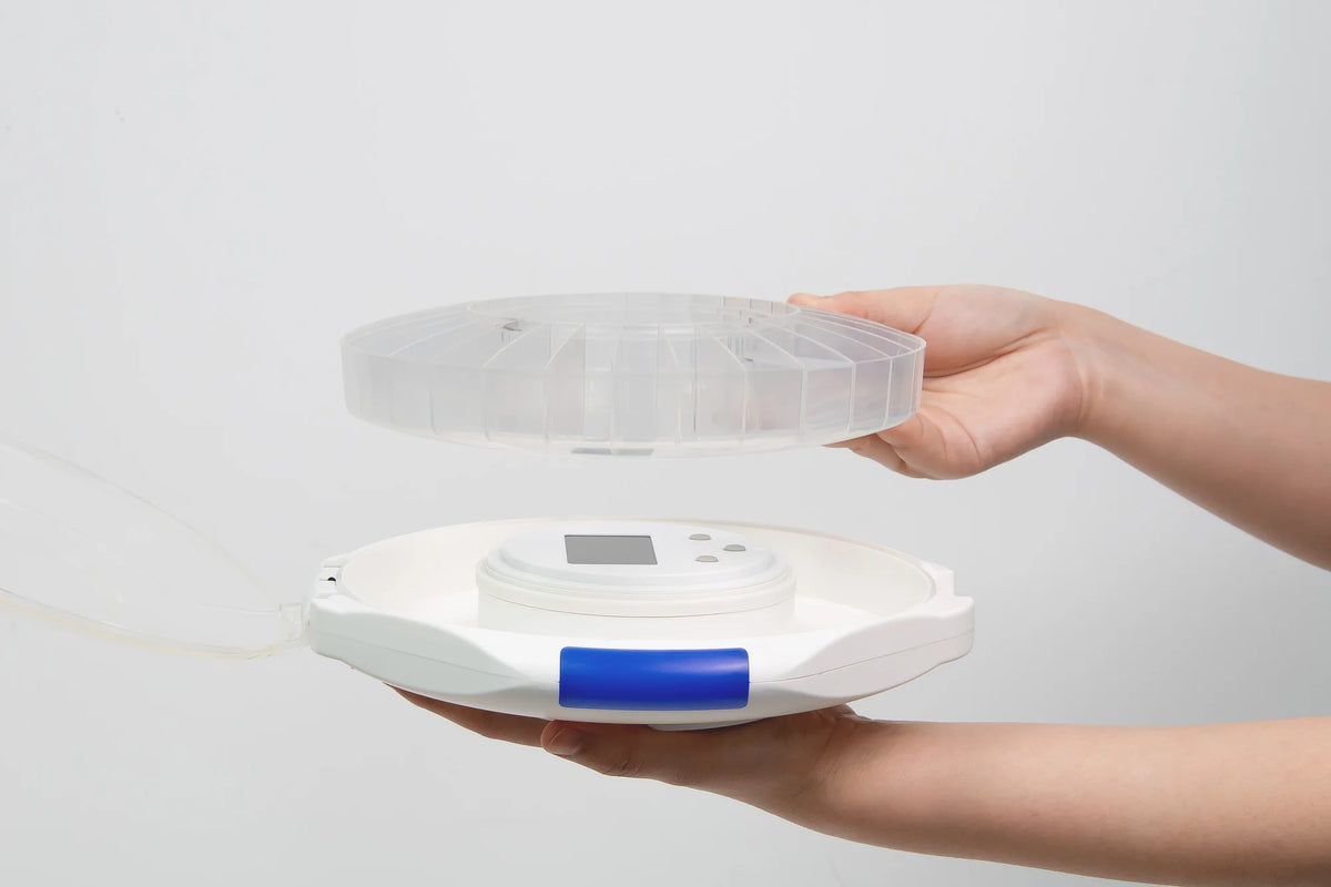 M126A Smart Pill Dispenser for Seniors – 28 Compartments & App Alerts